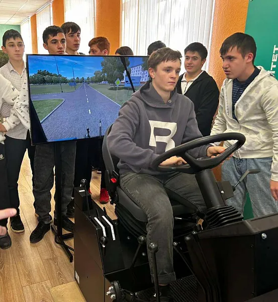 Родители абитуриентов в&nbsp;КБР посетили с&nbsp;экскурсией агропромышленный колледж