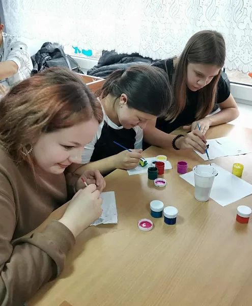 В&nbsp;Горшеченском районе Курской области прошли занятия по&nbsp;росписи игрушек