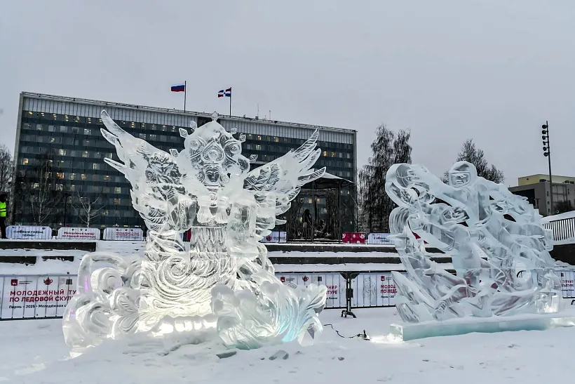 В&nbsp;Перми прошел молодежный турнир по&nbsp;ледовой скульптуре