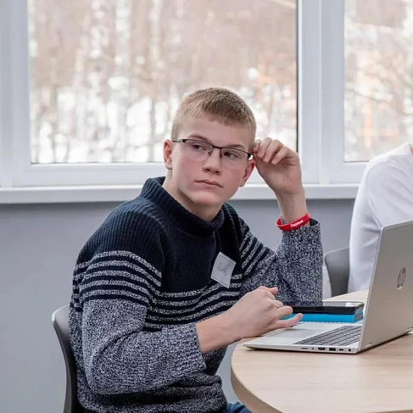 Для&nbsp;петербургских школьников провели профильную смену по&nbsp;биомедицине