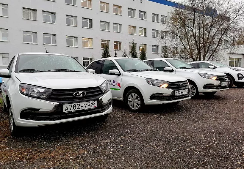 Автопарк нижегородской медслужбы пополнили 50&nbsp;автомобилей
