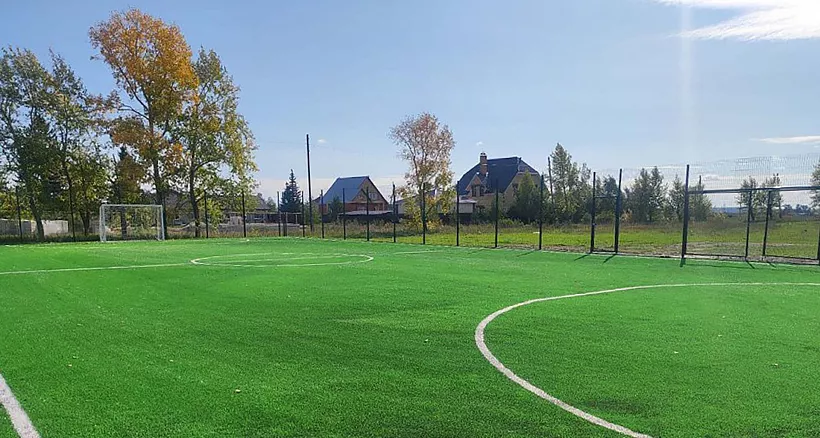 Поле для&nbsp;мини-футбола открылось в&nbsp;челябинском селе Красносельском