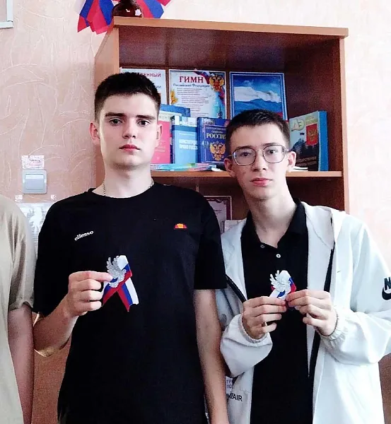 В&nbsp;Щиграх Курской области прошел мастер-класс по&nbsp;созданию брошей