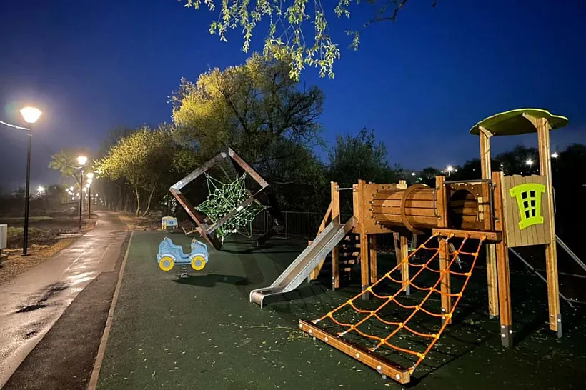 В&nbsp;Липецкой области обустроили детский городок на&nbsp;набережной реки Дон