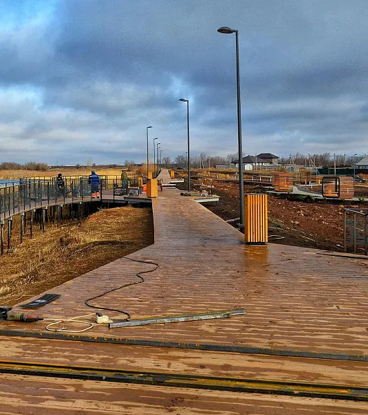 В&nbsp;Оренбуржье в&nbsp;Ясном завершают благоустройство набережной