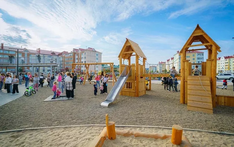 В&nbsp;югорском поселке Белоярском открыли Сквер геологов