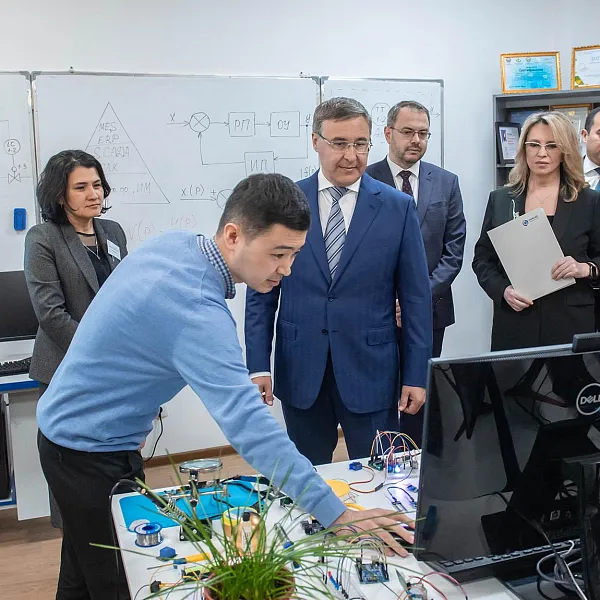 В&nbsp;Москве подвели итоги работы передовых инженерных школ за&nbsp;3&nbsp;года