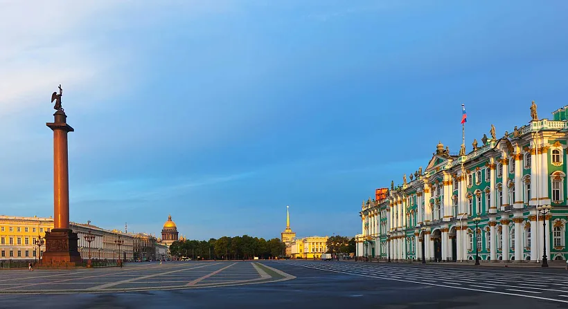 На&nbsp;Дворцовой площади Петербурга открыли обновленный павильон для&nbsp;туристов