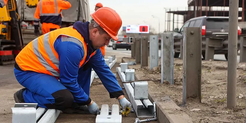 В&nbsp;Москве до&nbsp;конца года обновят около 60&nbsp;километров барьерных ограждений