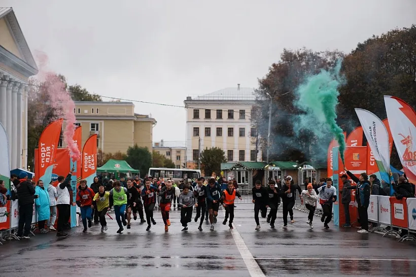 В&nbsp;Кирове прошла осенняя легкоатлетическая эстафета