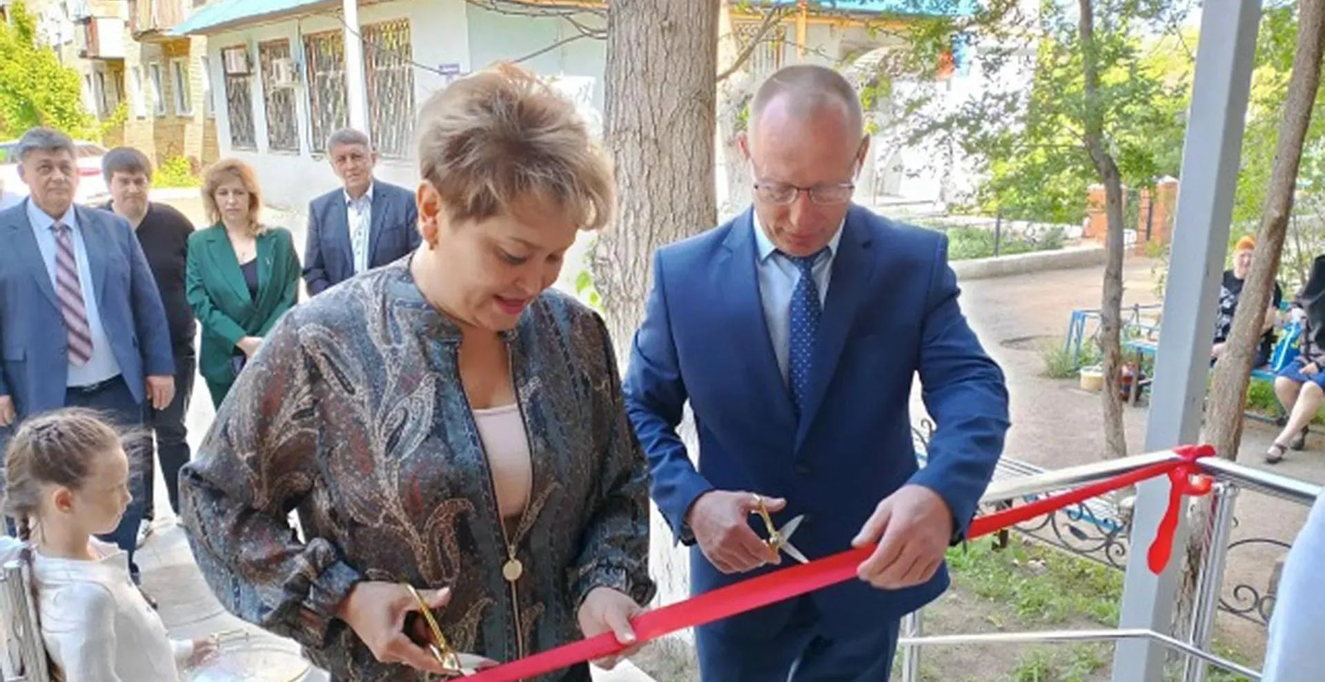 Администрация МО Светлинский район