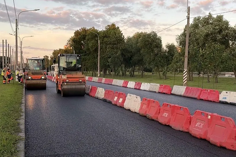 На&nbsp;участке Петергофского шоссе в&nbsp;Петербурге завершают асфальтирование