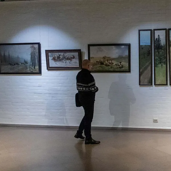 В&nbsp;Ростовском кремле Ярославской области открылась выставка &laquo;Пути/дороги&raquo;