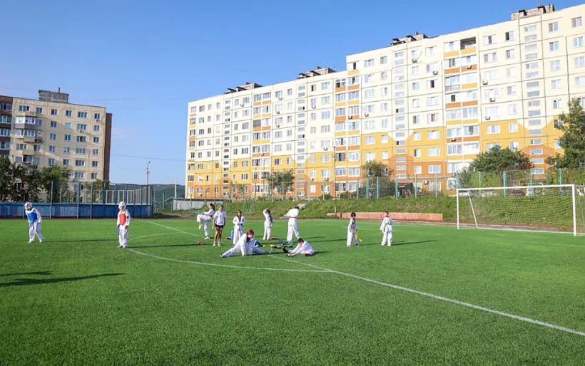Более 30&nbsp;пришкольных стадионов обновят во&nbsp;Владивостоке осенью