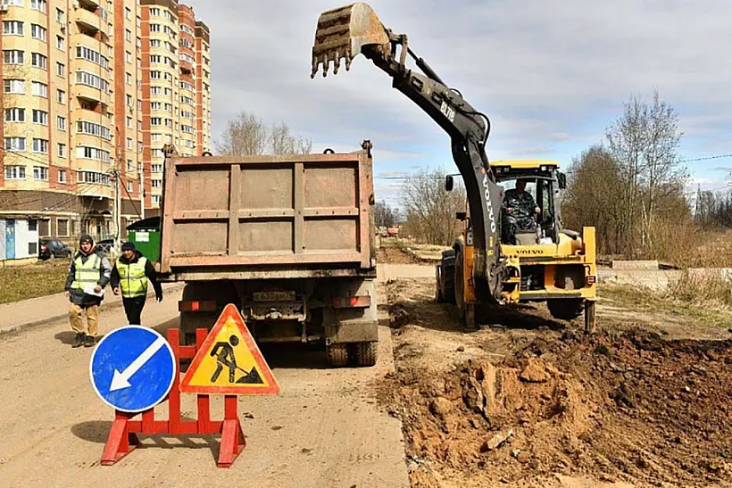 В&nbsp;Дзержинском районе Ярославля приступили к&nbsp;ремонту дорог