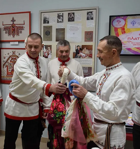 В&nbsp;Музее чувашской вышивки в&nbsp;Чебоксарах открыли выставку рекрутских платков