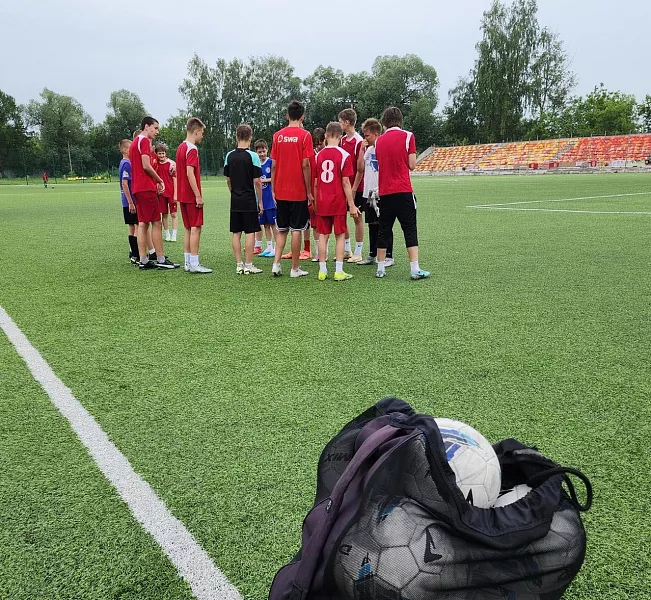 В&nbsp;подмосковном Орехово-Зуеве открыли летний футбольный лагерь для&nbsp;детей