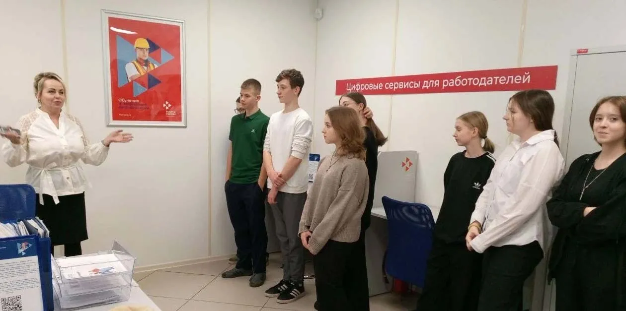 Кировская средняя общеобразовательная школа №2 имени матроса, погибшего на АПЛ "Курск", Витченко Сергея Александровича