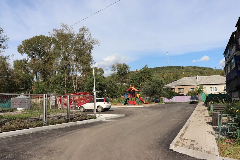 Детские площадки построили во&nbsp;дворах города Облучье в&nbsp;Еврейской АО