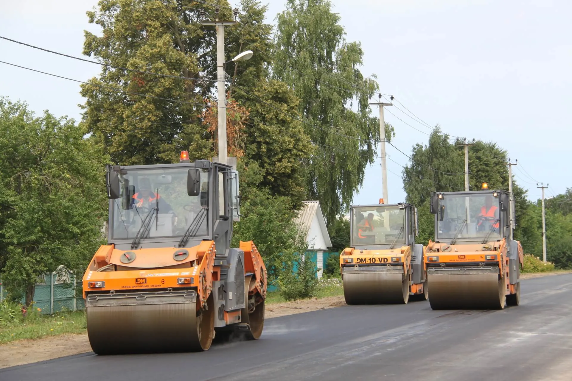 В&nbsp;сельских районах Брянской области обновят более 20&nbsp;километров дорог