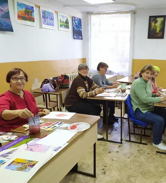 Пенсионеров Верхнеуральска в&nbsp;Челябинской области обучили живописи