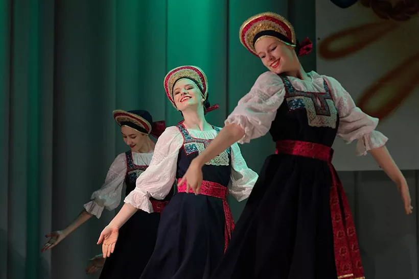 &laquo;Боярушка&raquo; из&nbsp;Кострова: в&nbsp;подмосковной деревне сохраняют традиции народного танца