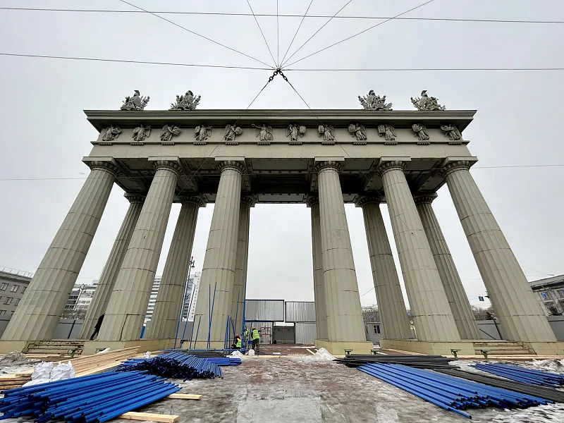 В&nbsp;Петербурге началась масштабная реставрация Московских триумфальных ворот
