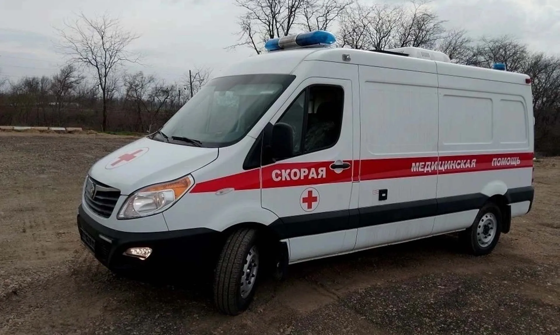 Городская больница Армавира получила новый автомобиль скорой помощи