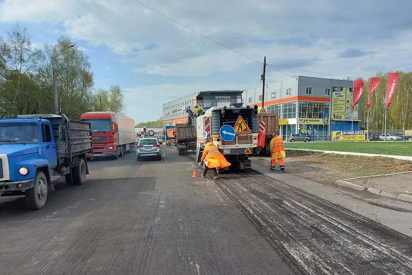 Четыре городские дороги начали ремонтировать в&nbsp;Барнауле