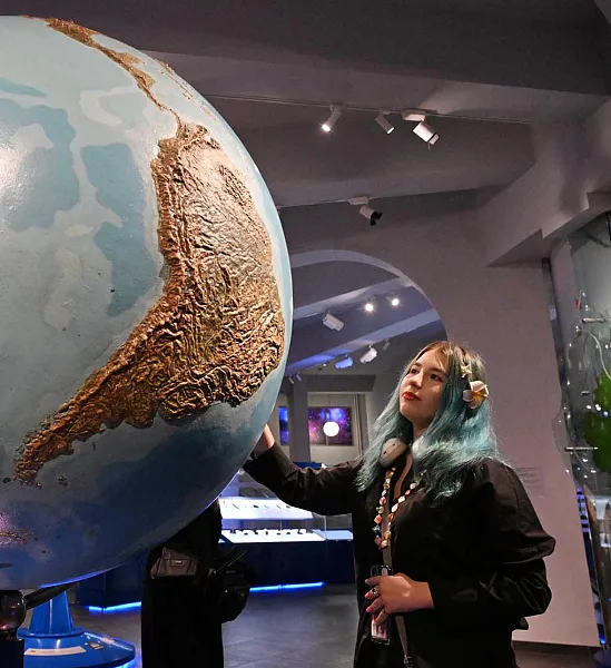 В&nbsp;Волгоградском планетарии открылась выставка рассекреченных документов