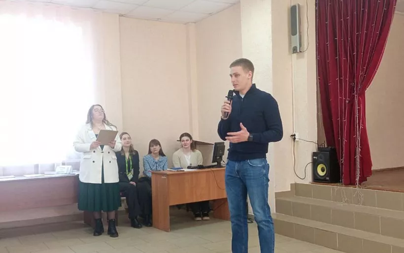 В&nbsp;областном экоцентре Саратова прошла конференция для&nbsp;старшеклассников