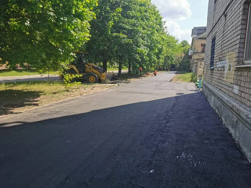 В&nbsp;Брянске идет ремонт дороги по&nbsp;улице Красных Партизан