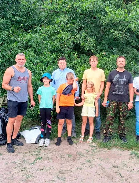 В&nbsp;Воронеже очистили от&nbsp;мусора участок Репнинского леса