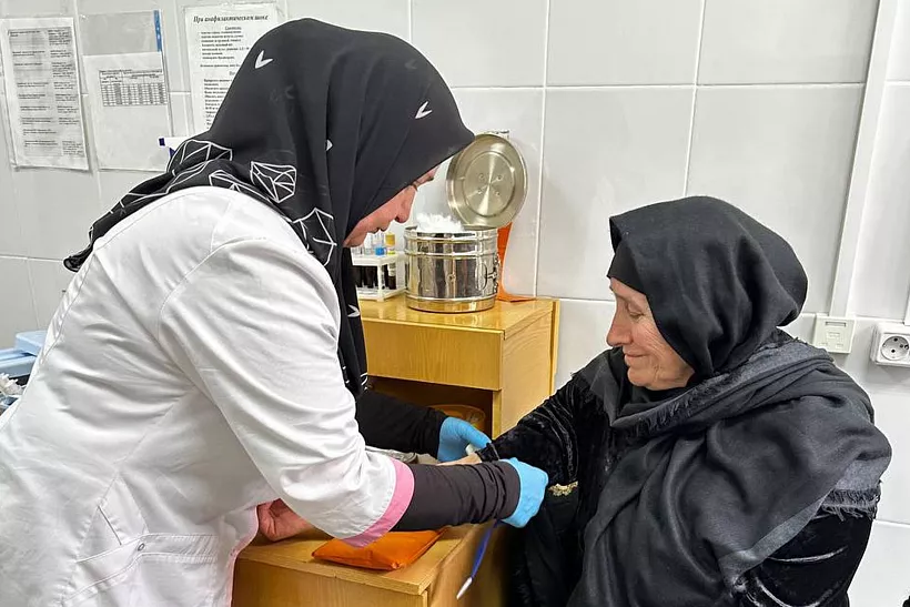 Мобильные бригады доставили на&nbsp;медосмотры 40&nbsp;жителей сел района Дагестана