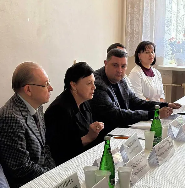 В&nbsp;Саратовской области обсудили перспективы развития здравоохранения на&nbsp;селе