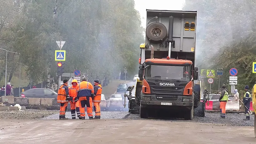 В&nbsp;Кирове продолжается строительство дорог по&nbsp;нацпроекту