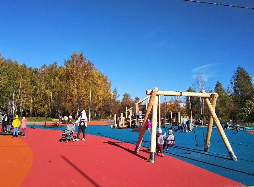 Детская игровая зона появилась в&nbsp;парке &laquo;Липовая роща&raquo; города Электроугли