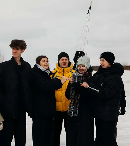 На&nbsp;Ямале в&nbsp;Ноябрьске школьники запустили собственный спутник