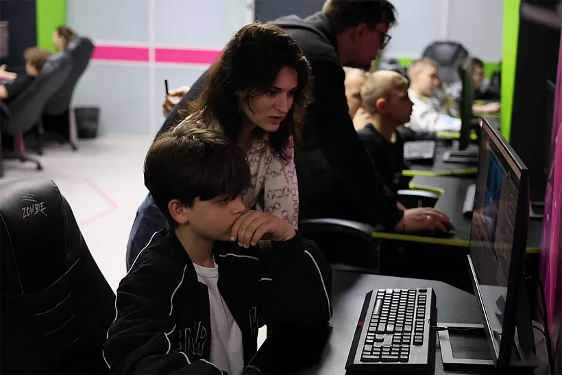 В&nbsp;тюменском технопарке прошел семейный мастер-класс по&nbsp;созданию игры