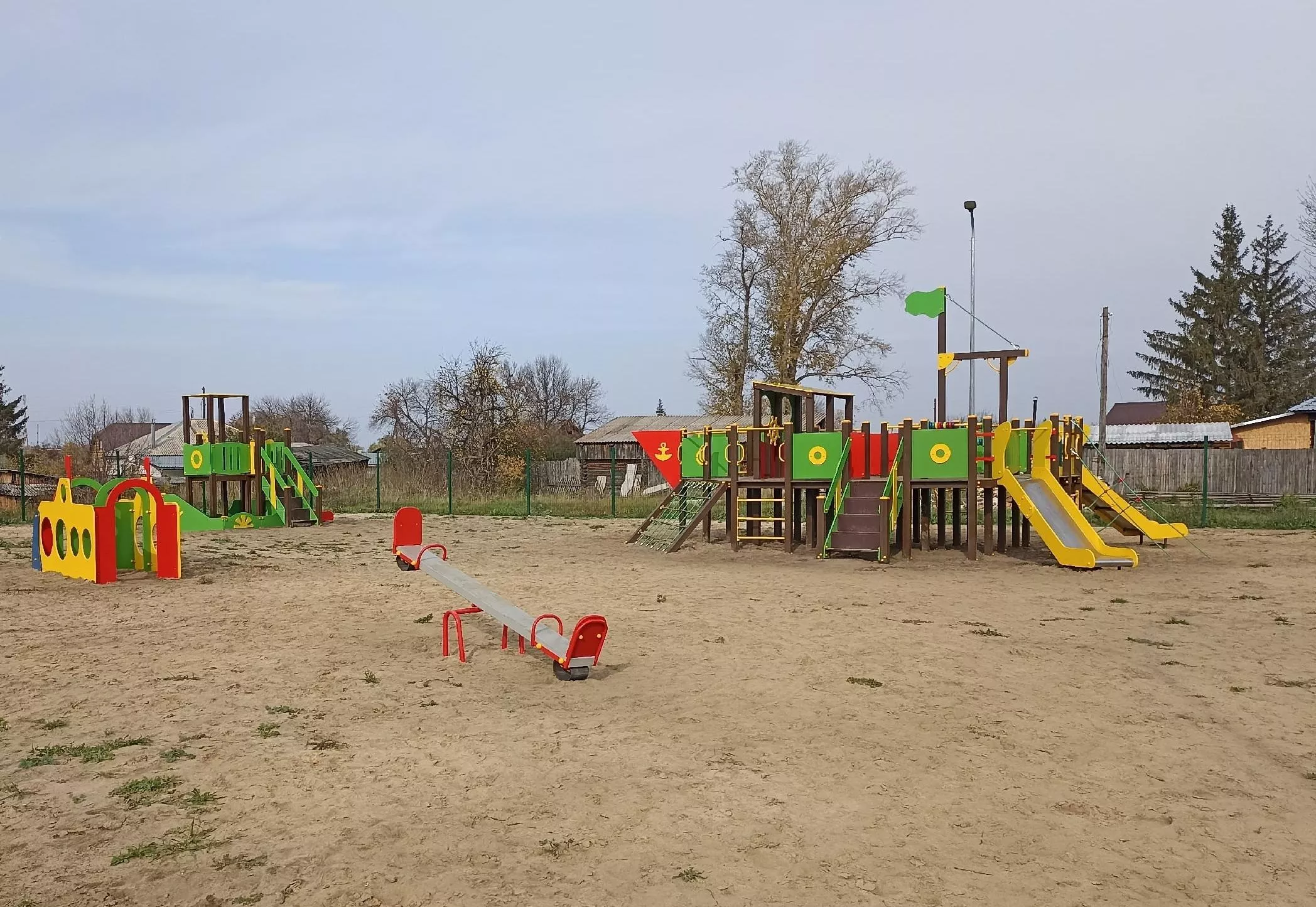 В&nbsp;курганском поселке Каргаполье благоустроили общественную территорию