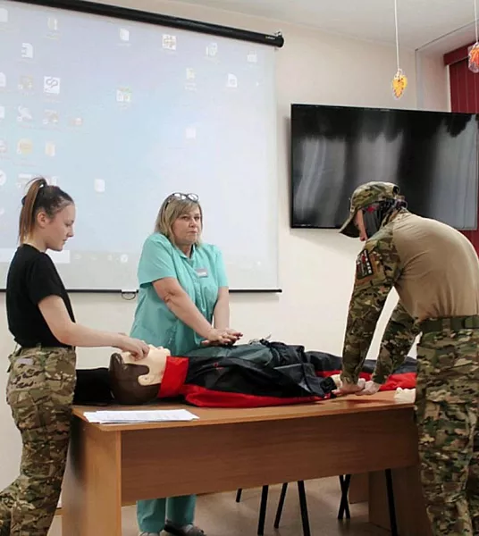 Сотрудники Барнаульской больницы прошли обучение по&nbsp;оказанию первой помощи