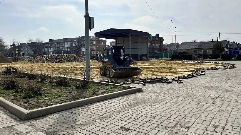 В&nbsp;селе Дивном на&nbsp;Ставрополье началось благоустройство центральной площади