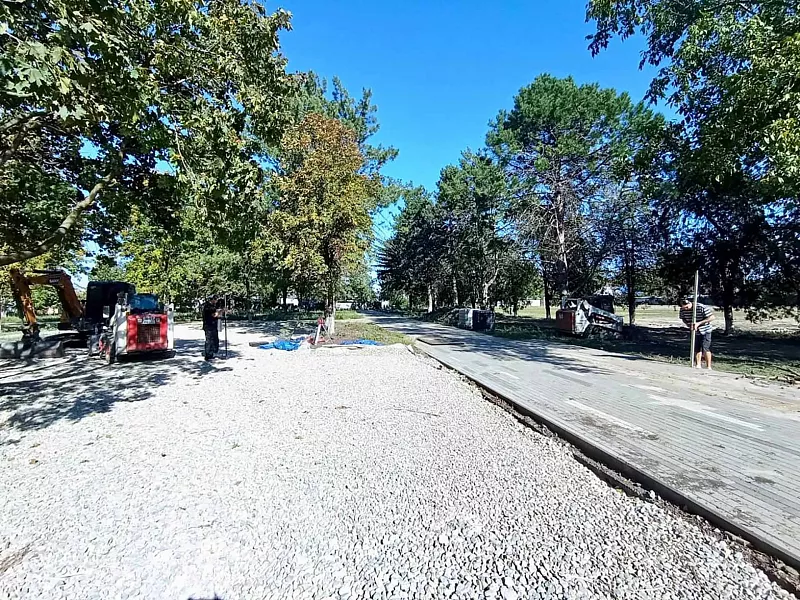 В&nbsp;поселке Высоком Краснодарского края завершается благоустройство сквера