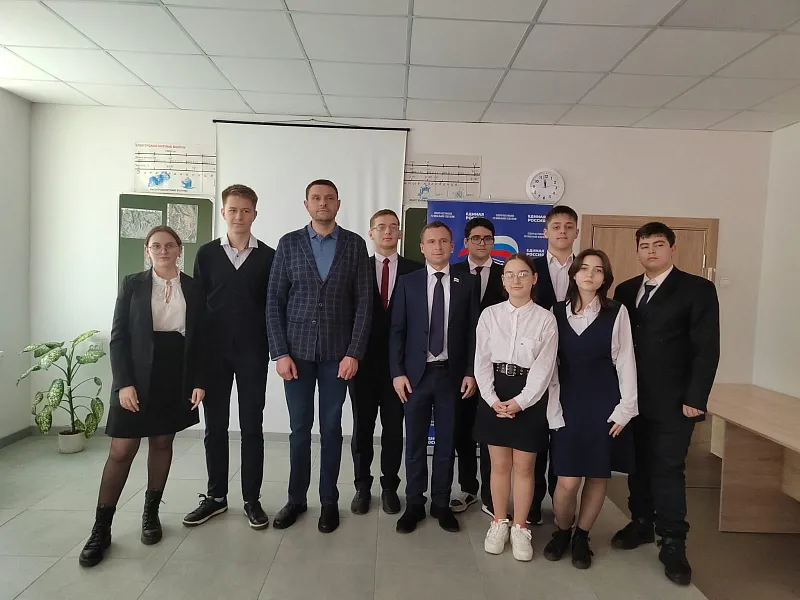 В&nbsp;школе № 39&nbsp;Владикавказа прошел урок про безопасное поведение в&nbsp;соцсетях