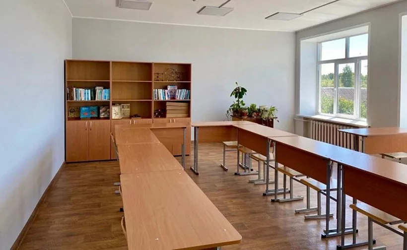 В&nbsp;школе деревни Верхолино Псковской области обновили учебные кабинеты