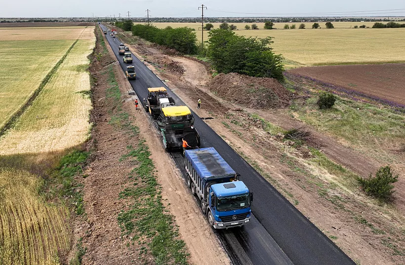 Более 30&nbsp;км дорог отремонтируют к&nbsp;селам Волгоградской области