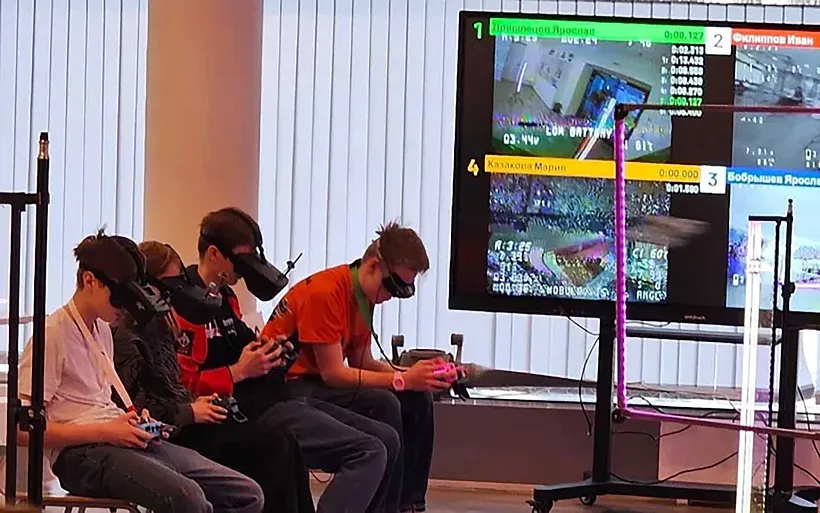 Школьники Балашихи приняли участие в&nbsp;соревнованиях по&nbsp;авиамодельному спорту