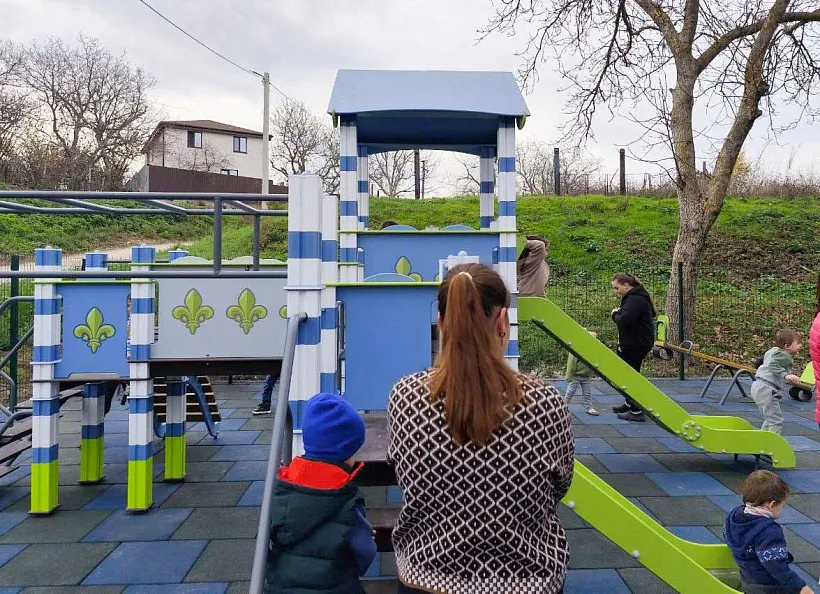 В&nbsp;селе Дружном Республики Крым открыли новую детскую площадку